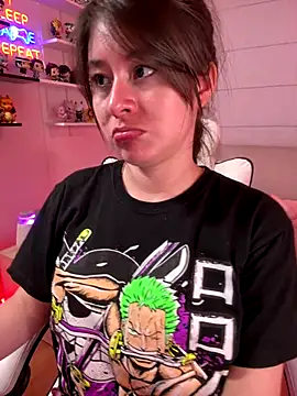 Snapshot of Sharon_07 chatting on 10/17/25, 11:51 Sharon 07 online show from 10/17/25, 11:51