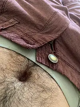 Snapshot of MuzzyFacing chatting on 09/09/25, 09:09 MuzzyFacing online show from 09/09/25, 09:09