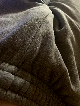 Snapshot of MuzzyFacing chatting on 10/02/25, 12:56 MuzzyFacing online show from 10/02/25, 12:56