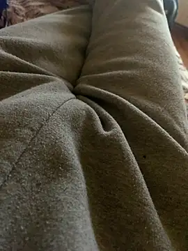 Snapshot of MuzzyFacing chatting on 02/07/26, 01:26 MuzzyFacing online show from 02/07/26, 01:26