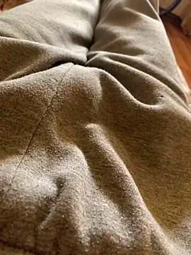 Snapshot of MuzzyFacing chatting on 02/21/26, 02:07 MuzzyFacing online show from 02/21/26, 02:07