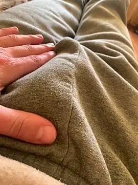 Snapshot of MuzzyFacing chatting on 03/16/26, 03:05 MuzzyFacing online show from 03/16/26, 03:05