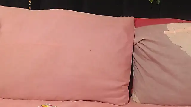 Snapshot of AmazingDarkDoll chatting on 11/20/25, 06:29 AmazingDarkDoll online show from 11/20/25, 06:29