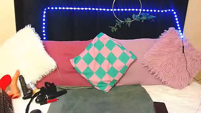 Snapshot of AmazingDarkDoll chatting on 11/21/25, 04:05 AmazingDarkDoll online show from 11/21/25, 04:05