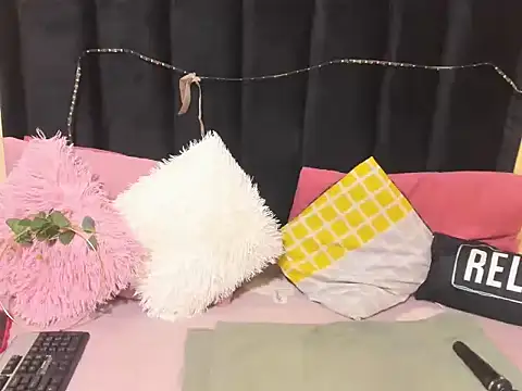 Snapshot of AmazingDarkDoll chatting on 02/16/26, 11:12 AmazingDarkDoll online show from 02/16/26, 11:12