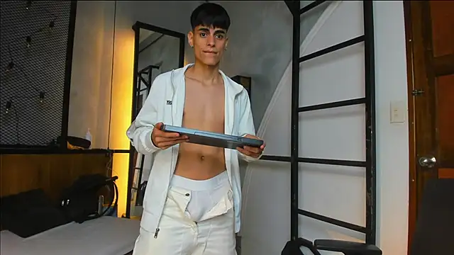 Dani mc1 online show from 09/12/25, 11:32