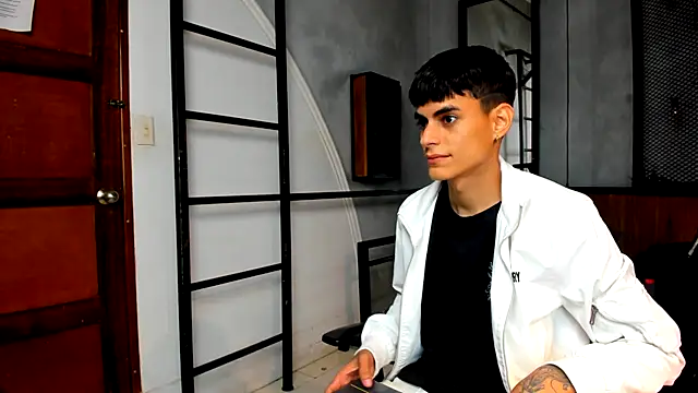 Dani mc1 online show from 10/12/25, 11:42