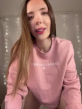 Snapshot of LINA_ALL_EYES_ON_YOU chatting on 04/22/26, 06:31 LINA ALL EYES ON YOU online show from 04/22/26, 06:31