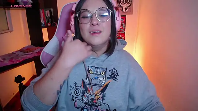  Jaade p  online show from 12/18/25, 03:01