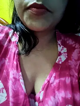 Snapshot of Exotic-bhabhi chatting on 09/18/25, 08:22 Exotic-bhabhi online show from 09/18/25, 08:22