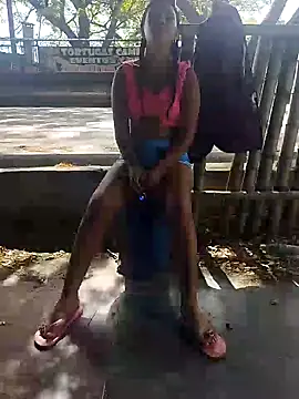 Snapshot of jeltsin3-25 chatting on 10/29/25, 02:19 jeltsin3-25 online show from 10/29/25, 02:19