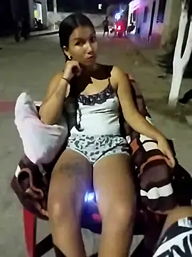 Snapshot of jeltsin3-25 chatting on 11/25/25, 12:32 jeltsin3-25 online show from 11/25/25, 12:32