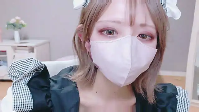 Snapshot of ka_na_ta_ch chatting on 02/15/26, 04:03 ka na ta ch online show from 02/15/26, 04:03