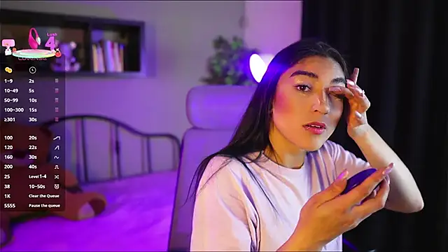 Emma and Issac online show from 01/09/26, 04:15