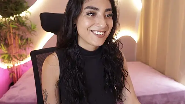 Emma and Issac online show from 04/03/26, 09:02