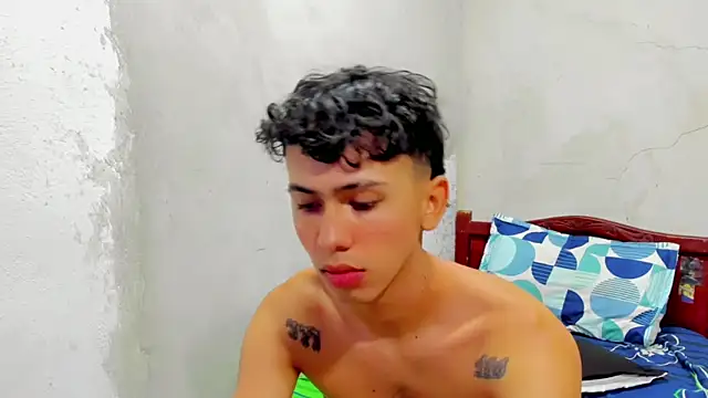 Snapshot of Damien_444 chatting on 09/13/25, 06:46 Damien 444 online show from 09/13/25, 06:46