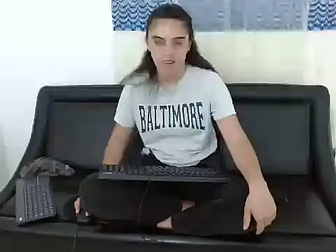 Arieeel 09 online show from 09/18/25, 11:51