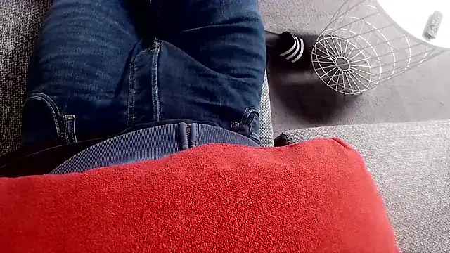 Snapshot of cucciolotto76 chatting on 11/22/25, 03:44 cucciolotto76 online show from 11/22/25, 03:44