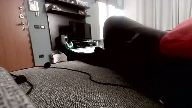 Snapshot of cucciolotto76 chatting on 12/02/25, 08:48 cucciolotto76 online show from 12/02/25, 08:48