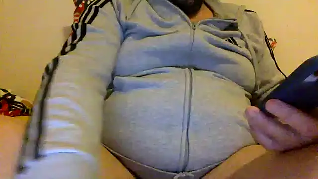 Snapshot of steve669_hot chatting on 10/20/25, 04:40 steve669 hot online show from 10/20/25, 04:40