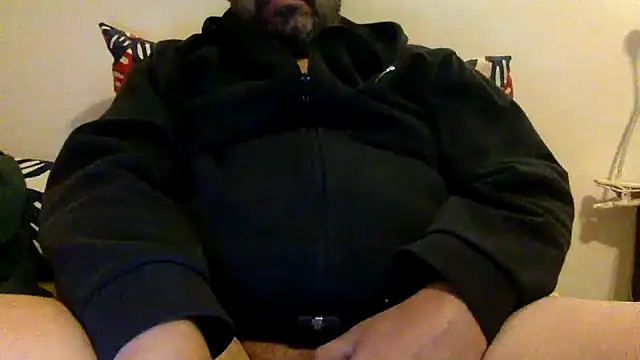 Snapshot of steve669_hot chatting on 10/27/25, 10:03 steve669 hot online show from 10/27/25, 10:03