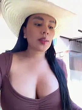 laure torres online show from 02/17/26, 02:57