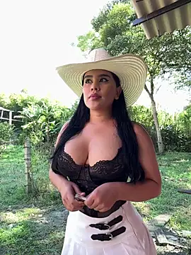 laure torres online show from 02/26/26, 02:27