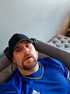 Snapshot of Bamse28 chatting on 04/04/26, 05:10 Bamse28 online show from 04/04/26, 05:10