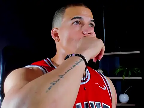 Snapshot of rocoo_santos chatting on 03/16/26, 06:12 rocoo santos online show from 03/16/26, 06:12