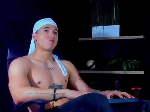 Snapshot of rocoo_santos chatting on 04/09/26, 06:02 rocoo santos online show from 04/09/26, 06:02