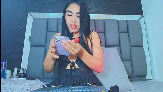 Roxana gomez online show from 02/01/26, 04:44