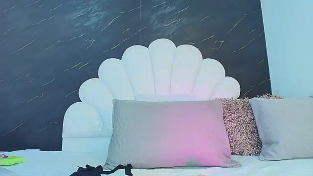 Snapshot of Roxana_gomez chatting on 05/06/26, 03:13 Roxana gomez online show from 05/06/26, 03:13