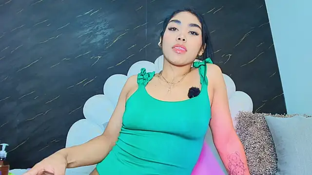 Snapshot of Roxana_gomez chatting on 05/12/26, 03:14 Roxana gomez online show from 05/12/26, 03:14
