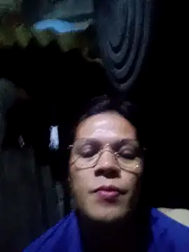 Snapshot of juicycum069 chatting on 11/17/25, 03:51 juicycum069 online show from 11/17/25, 03:51