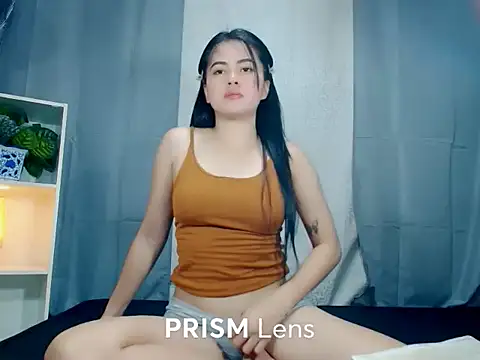 Snapshot of Urasian_ladybug chatting on 11/29/25, 05:54 Urasian ladybug online show from 11/29/25, 05:54