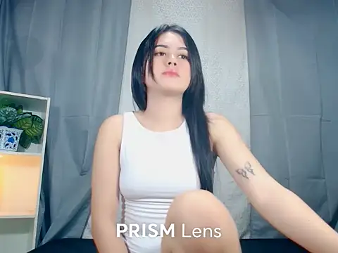 Snapshot of Urasian_ladybug chatting on 12/01/25, 07:46 Urasian ladybug online show from 12/01/25, 07:46