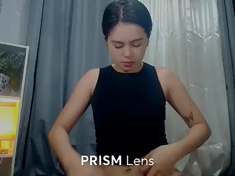 Snapshot of Urasian_ladybug chatting on 03/21/26, 04:17 Urasian ladybug online show from 03/21/26, 04:17