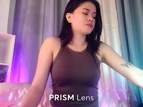 Snapshot of Urasian_ladybug chatting on 03/27/26, 04:40 Urasian ladybug online show from 03/27/26, 04:40