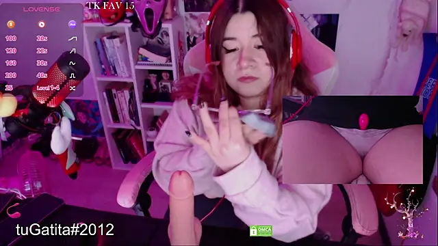 Snapshot of Pink_girl0n chatting on 11/29/25, 07:22 Pink girl0n online show from 11/29/25, 07:22