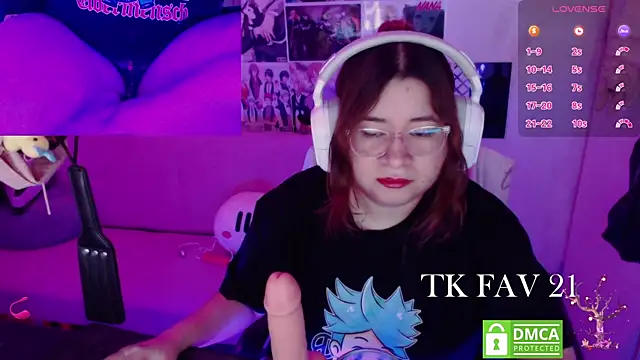 Snapshot of Pink_girl0n chatting on 04/24/26, 02:25 Pink girl0n online show from 04/24/26, 02:25