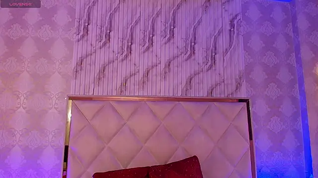 Naomy tay1 online show from 02/02/26, 03:27