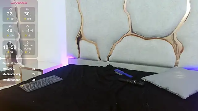 Snapshot of Violet_tay1 chatting on 10/20/25, 03:34 Violet tay1 online show from 10/20/25, 03:34