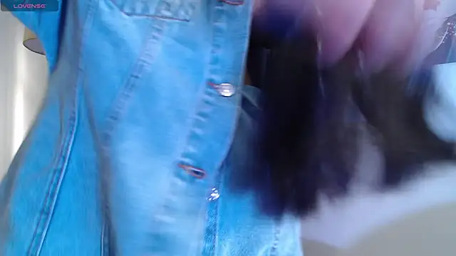 Snapshot of Violet_tay1 chatting on 12/02/25, 11:59 Violet tay1 online show from 12/02/25, 11:59