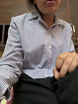 modelnishu online show from 02/06/26, 01:54