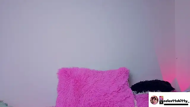 Snapshot of celestte_evans_1 chatting on 02/12/26, 01:22 celestte evans 1 online show from 02/12/26, 01:22