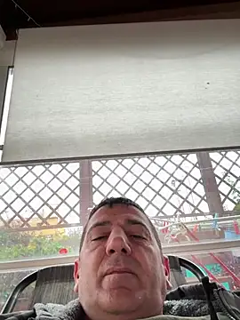 Snapshot of BULLBSX chatting on 04/12/26, 02:55 BULLBSX online show from 04/12/26, 02:55