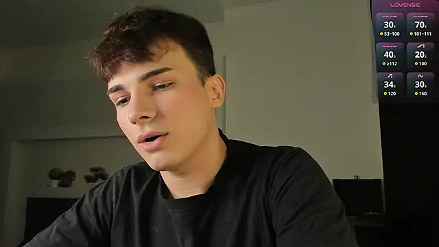 Snapshot of mystic_evan chatting on 03/18/26, 06:44 mystic evan online show from 03/18/26, 06:44