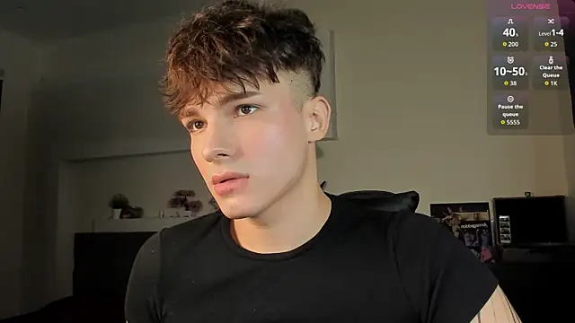 Snapshot of mystic_evan chatting on 04/24/26, 08:11 mystic evan online show from 04/24/26, 08:11