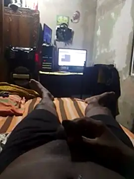 Snapshot of Pogga666 chatting on 11/14/25, 03:00 Pogga666 online show from 11/14/25, 03:00