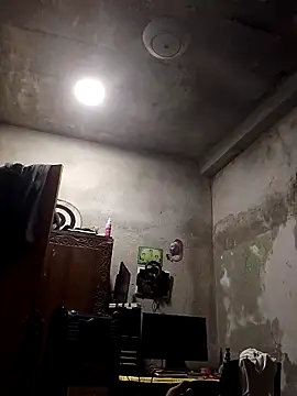 Snapshot of Pogga666 chatting on 11/21/25, 05:00 Pogga666 online show from 11/21/25, 05:00